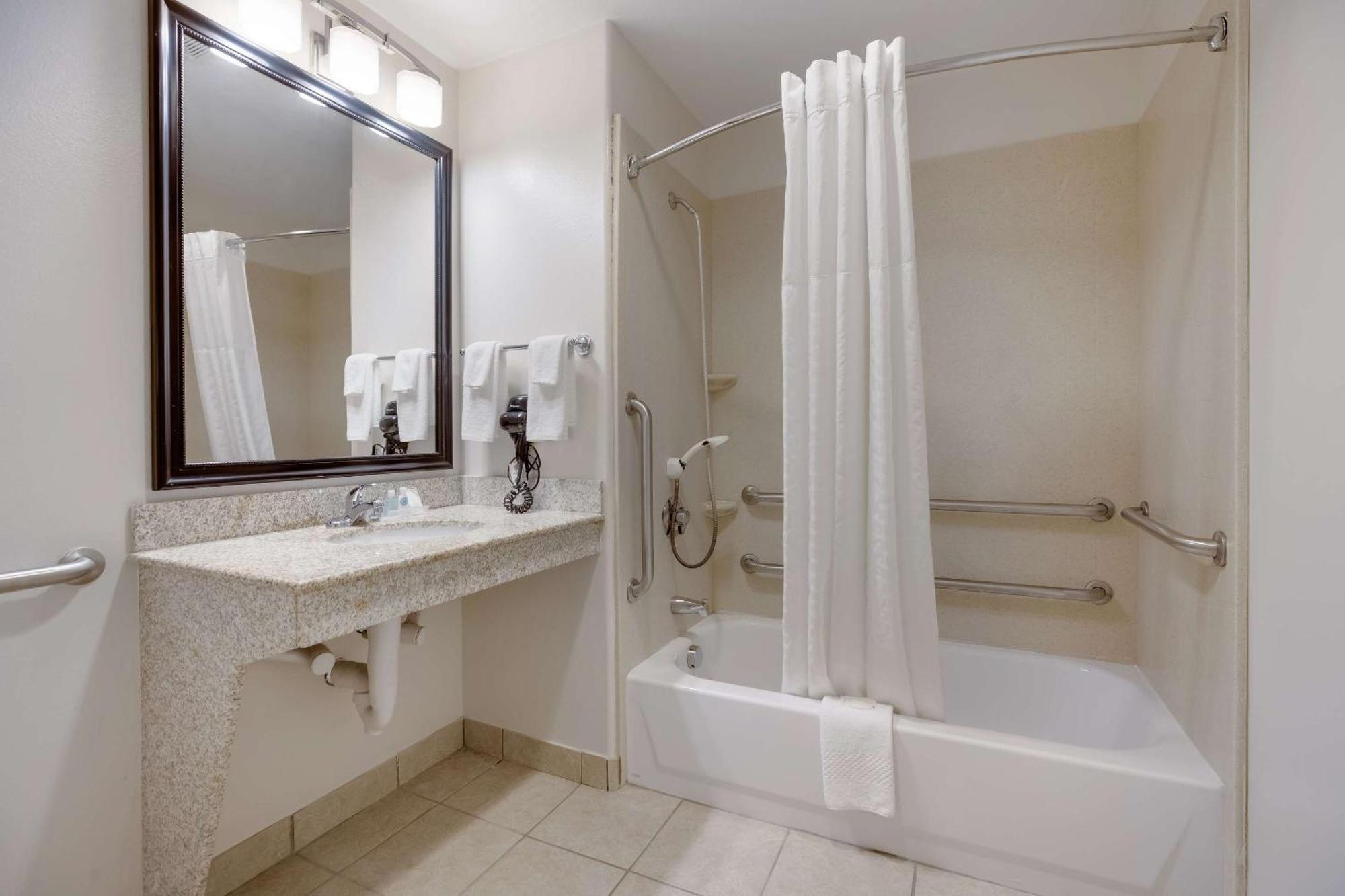 Suburban Studios Berwick - Morgan City Ngoại thất bức ảnh